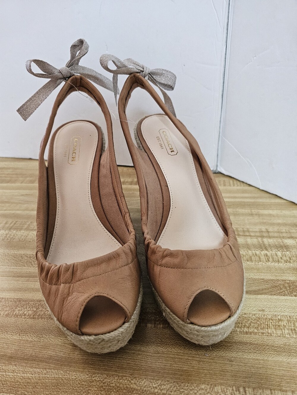 Coach Maritza Tan Leather Espadrille Wedge Sandals Peep Toe NWOB Size 7 Womens